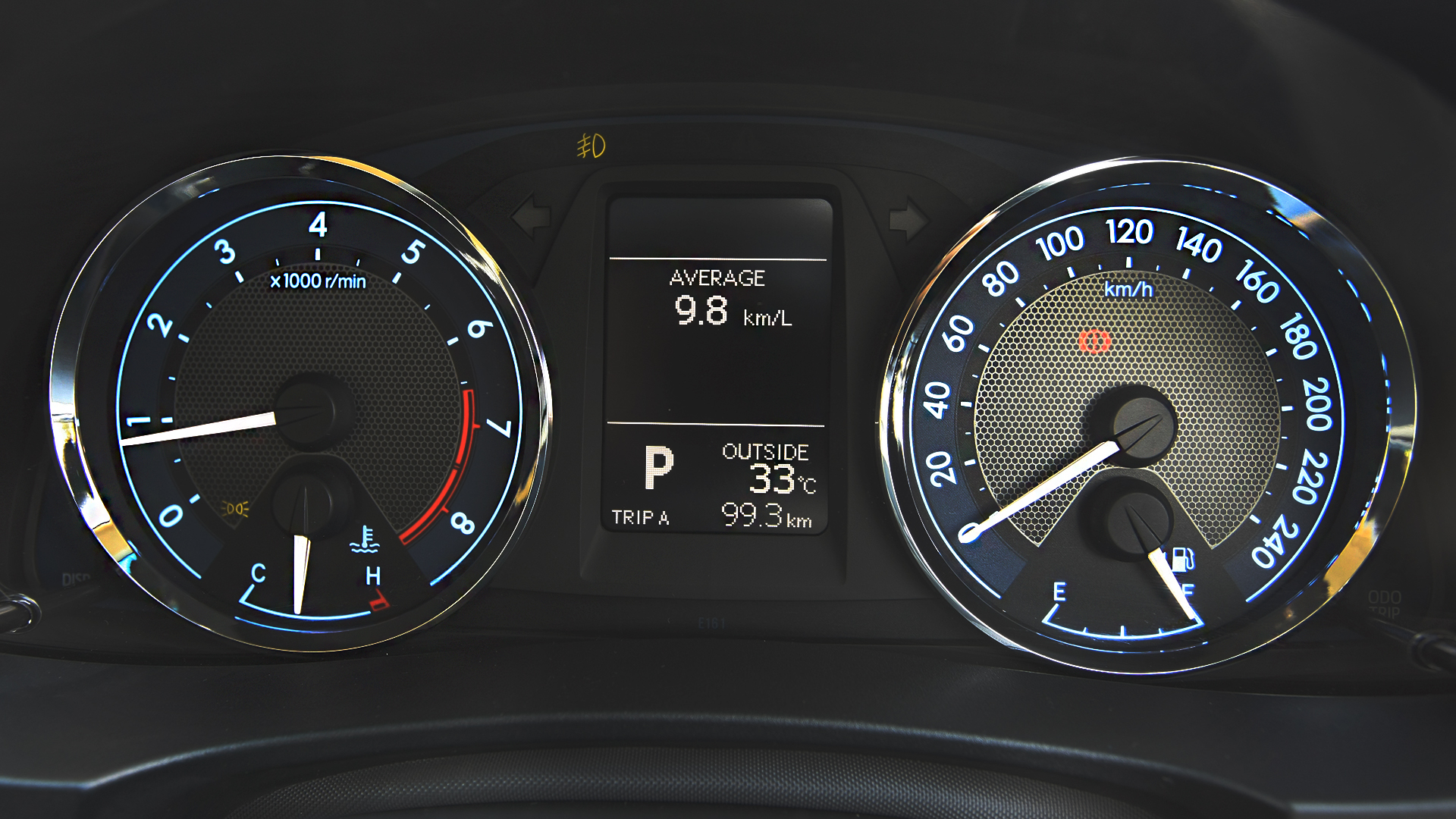Toyota-Corolla-Altis 2014 Interior